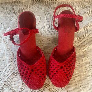 SALE: Unique! Woven sandal w intricate carved heels . Size 6. Red with 3" heel.